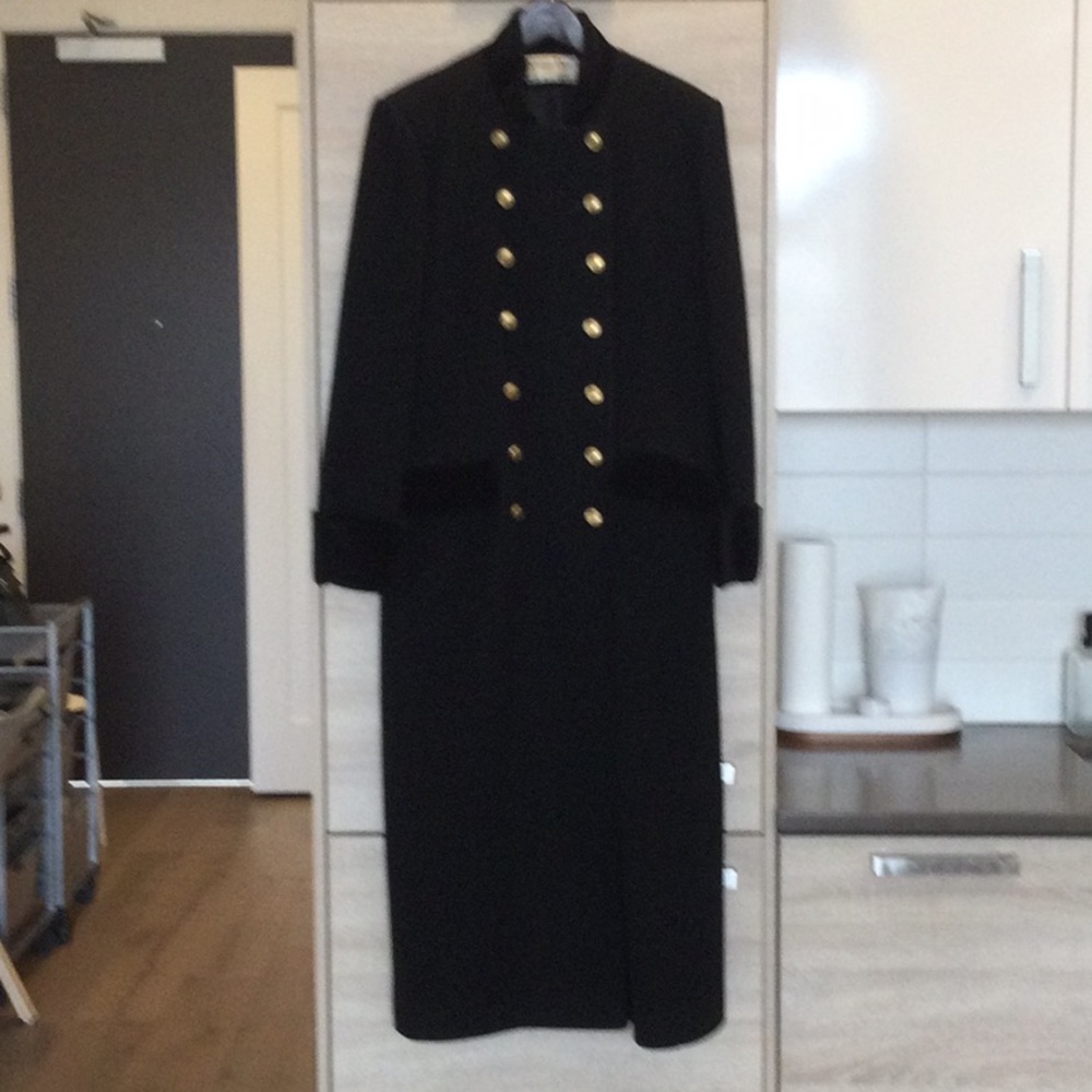 Christian Dior Black Wool Coat Velvet Collar and Cuffs size 10 Bust 40"